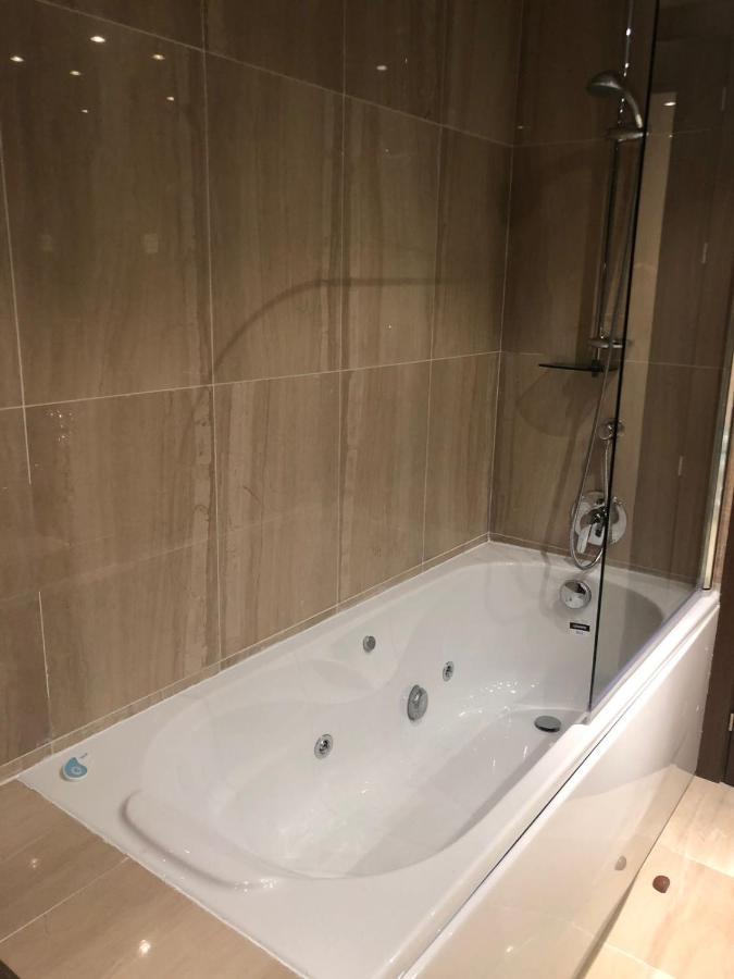 Bahia De La Plata Apartman Estepona Kültér fotó